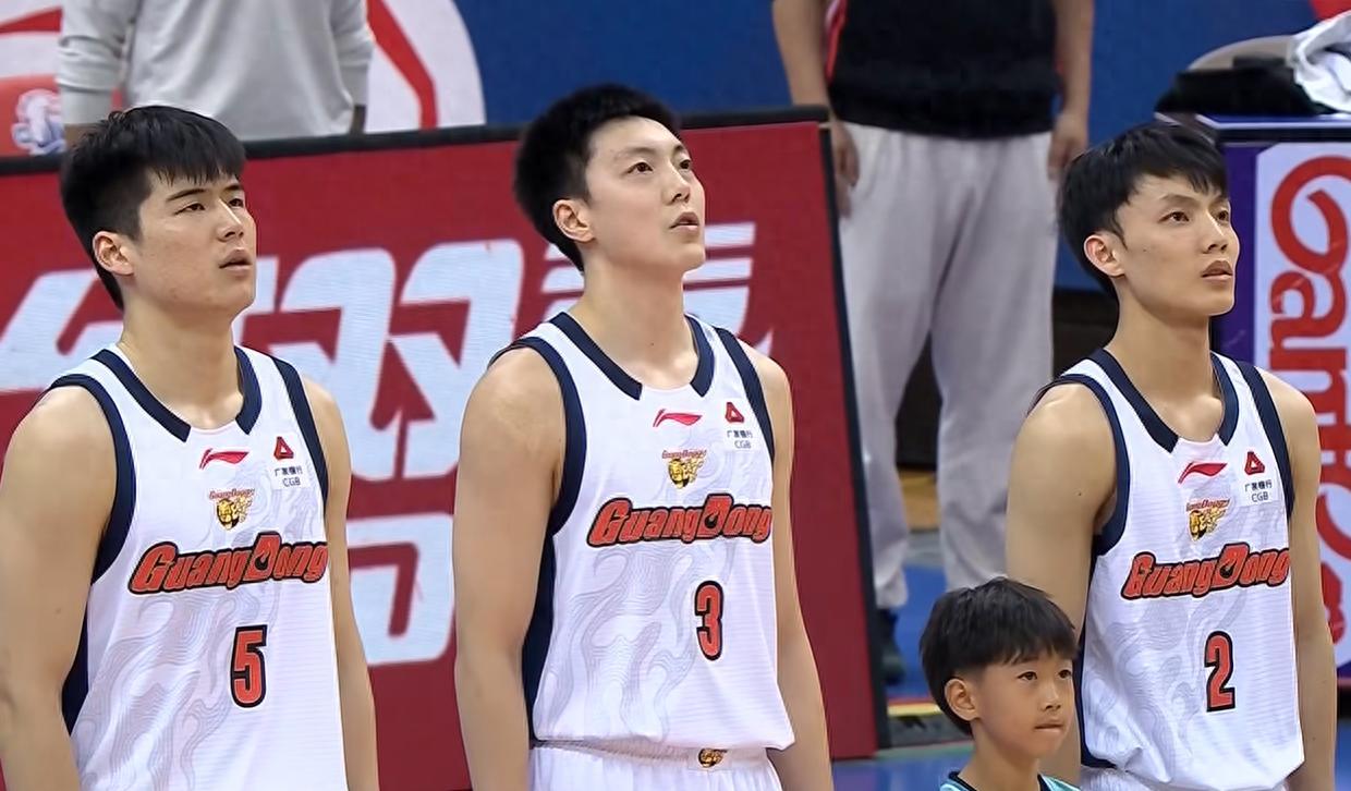 华体会官方入口-就在今晚，CBA季后赛12强全出炉！对阵：广东VS广州、山东VS辽宁